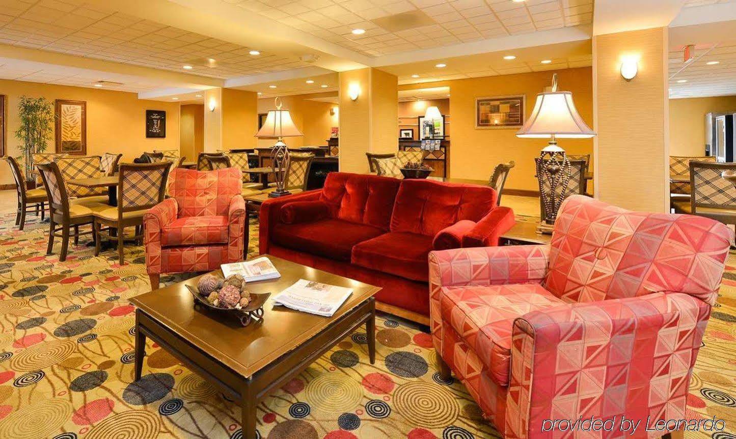 Hampton Inn Utica Exterior foto